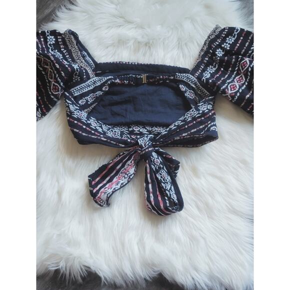 NEW Anthropologie Dolan Black and Pink Puff Sleeved Blouse - Small - Picture 10 of 13